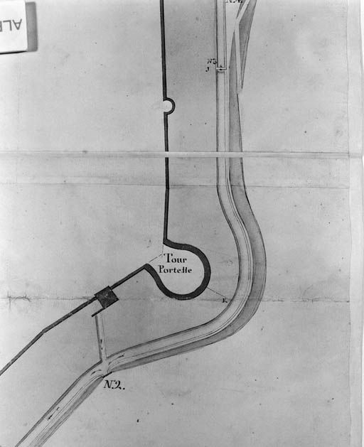 Plan de l'enceinte de Beaune levé en 1785 par François Pourcher, détail : la tour Portelle, ou "grosse tour", ou tour Calvet.