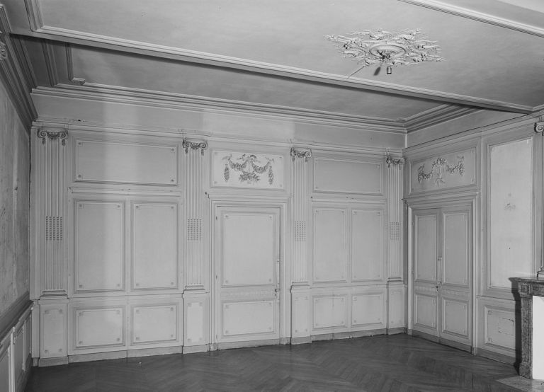 Maison 52 rue Thiers, étage, salon (vue d'ensemble)