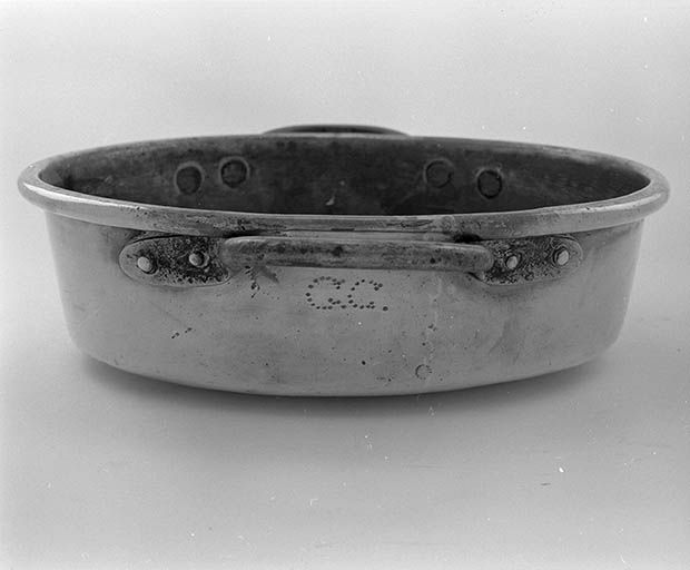 2ème cocotte, côté initiales.