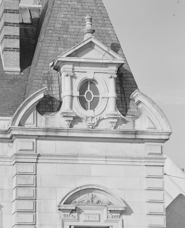 Lucarne droite