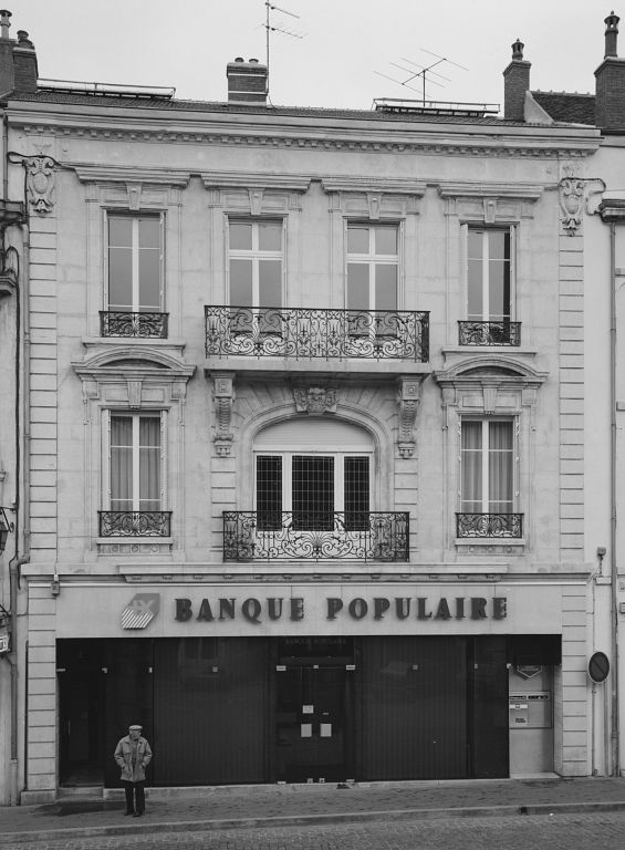Maison 6 place de la halle