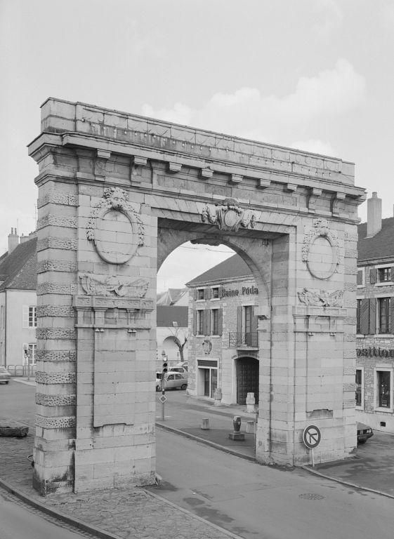 Porte de ville dite porte Saint-Nicolas