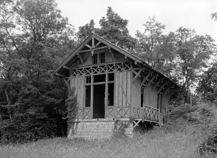 Pavillon de chasse, vue d'ensemble.