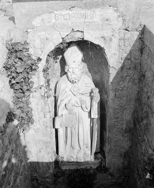 Statue (petite nature) : saint Médard