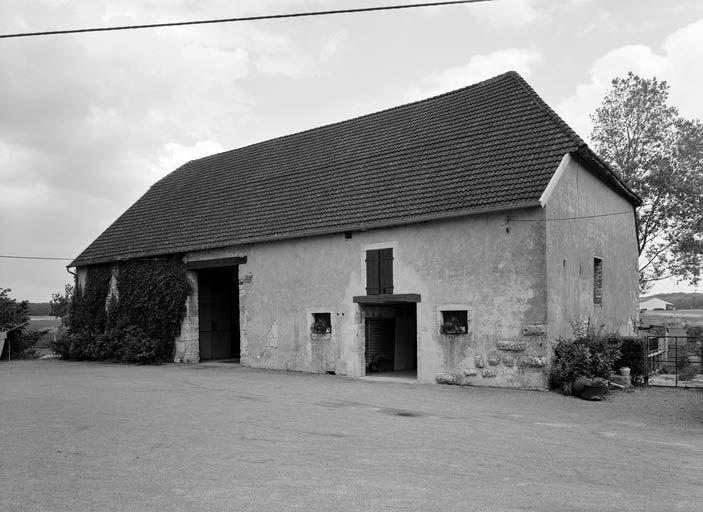 Grange et remise, élévation sur cour.