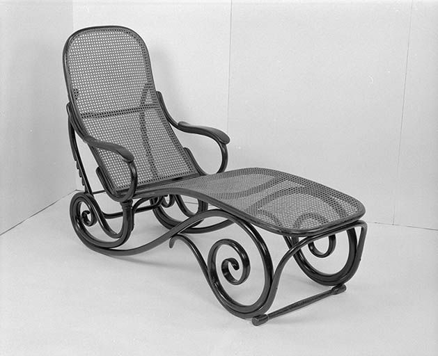 Chaise longue