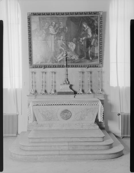 Vue d'ensemble avec sa garniture.