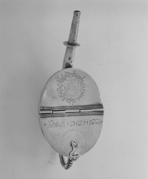 Biberon de malade, numéro d'inventaire : 87 GHD ADDITIF SACRISTIE 11