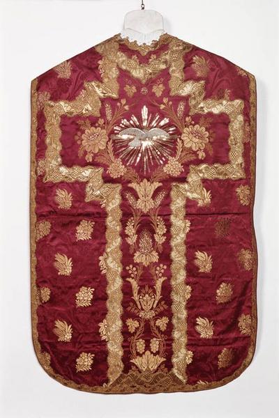 Chasuble (ornement rouge)