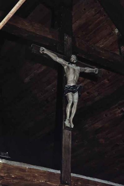 Statue, croix (demi-nature) : Christ en croix