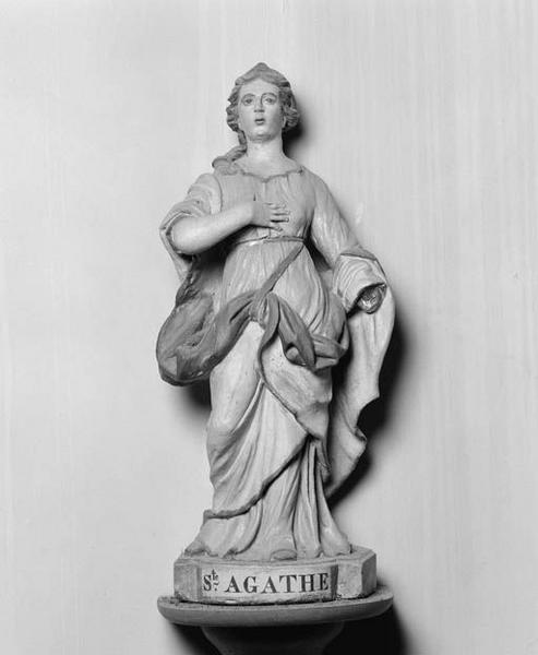 Statuette : sainte Agathe