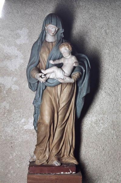 Statue (petite nature) : Vierge à l'Enfant (2)