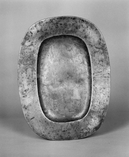 Plat en étain.