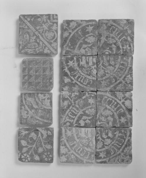 Carreaux déposés dans une réserve