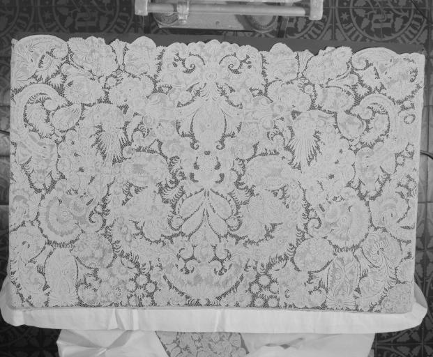 Détail de la dentelle
