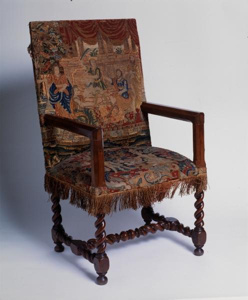 Fauteuil (38), style Louis XIV, numéro d'inventaire : 87 GHD 0051