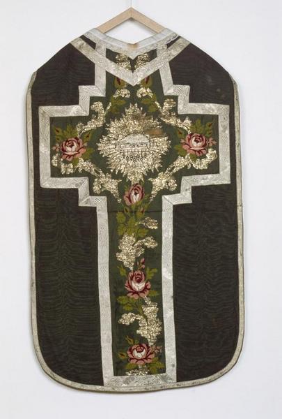 Chasuble (ornement vert) (1)