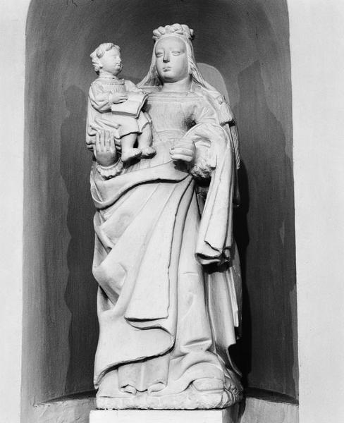 Statue (petite nature) : Vierge à l'Enfant (1)