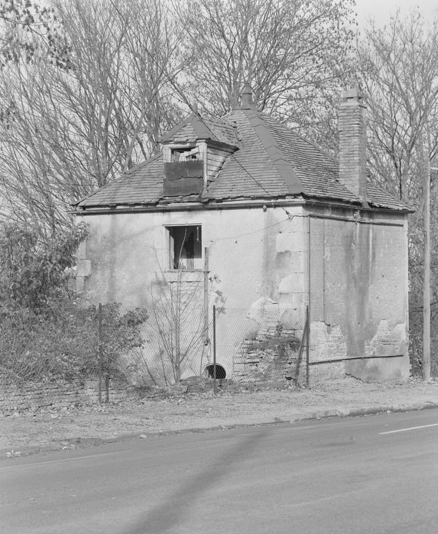 Bâtiment situé en bordure de l'avenue Edouard-Herriot