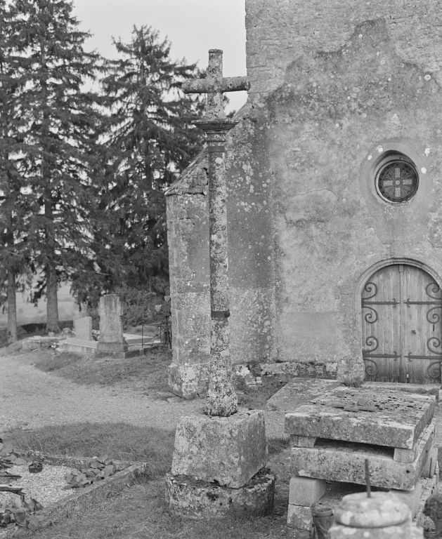 Croix de cimetière