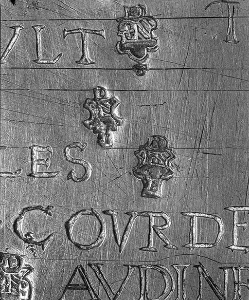 Détail : poinçons de Jean Girault, Georges Cacheboy et Etienne Alès.