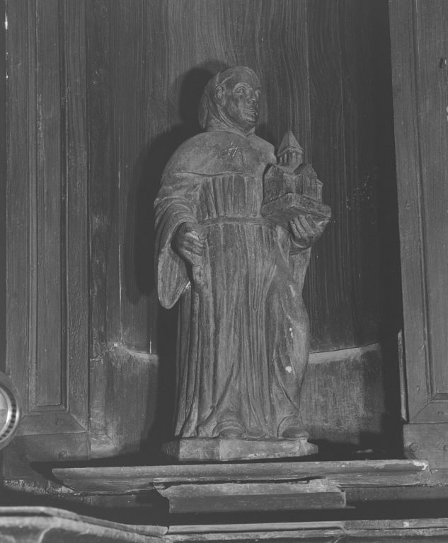 Statuette : saint Bernard.