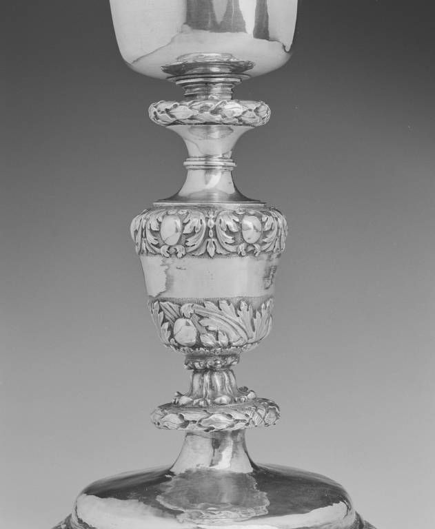 Calice, détail de la tige.