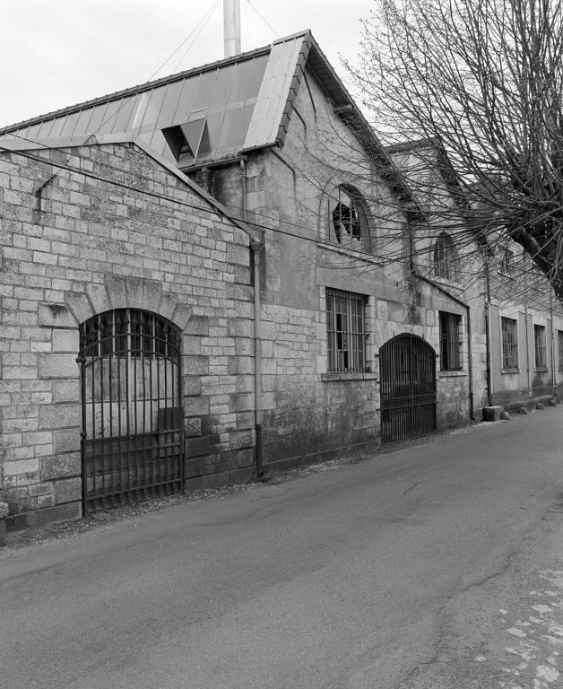 Ancienne et nouvelle forges aux ancres, vue prise du nord-ouest.