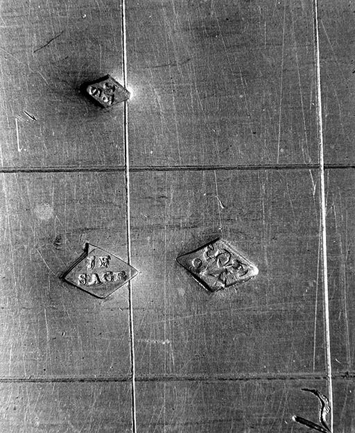 Détail : poinçons de Jean Félix Sage et Augustin Soldat.