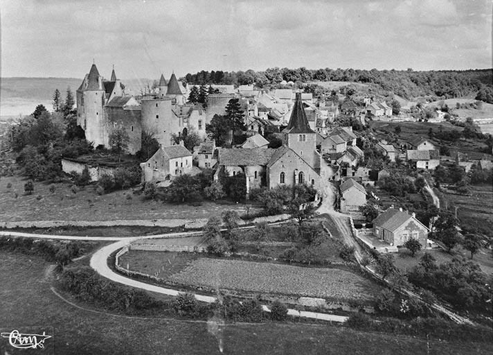 Vue aérienne prise du sud-est.