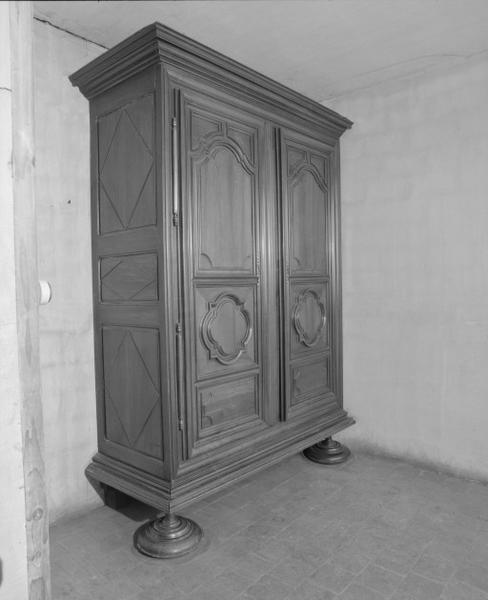 Armoire n° 87 GHC 477