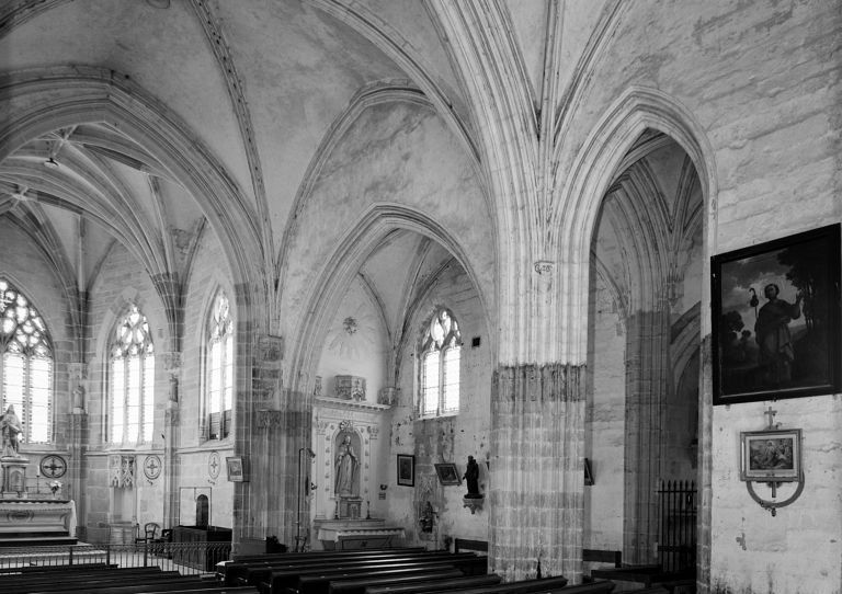 Vue sur le collatéral droit