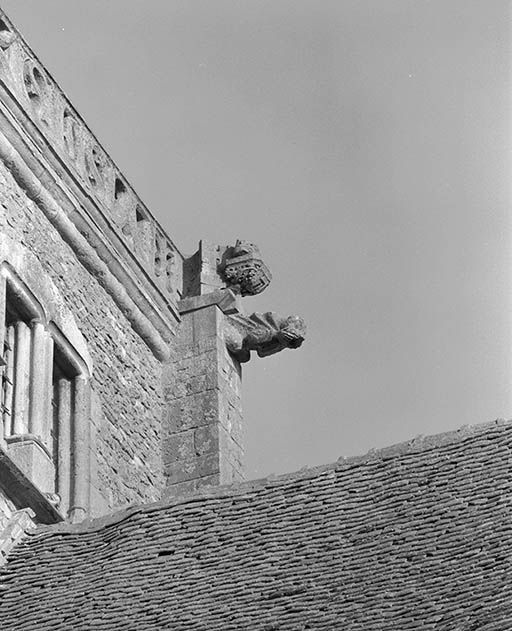 Clocher, angle postérieur gauche, côté nord.