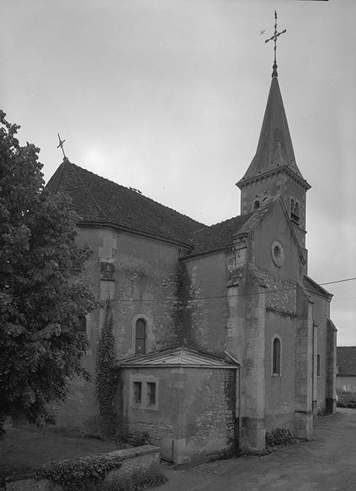 Abside et élévation gauche.