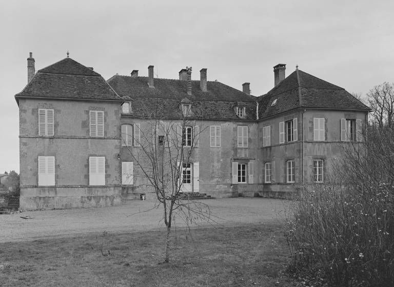 Logis, élévations antérieures