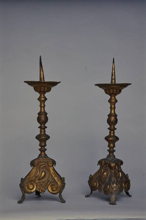 2 chandeliers d'autel (No 1)