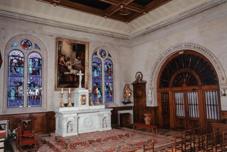 Intérieur de la chapelle : vue d'ensemble.