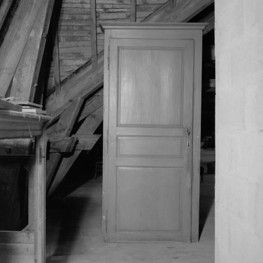 Armoire n° 9, armoire à un battant