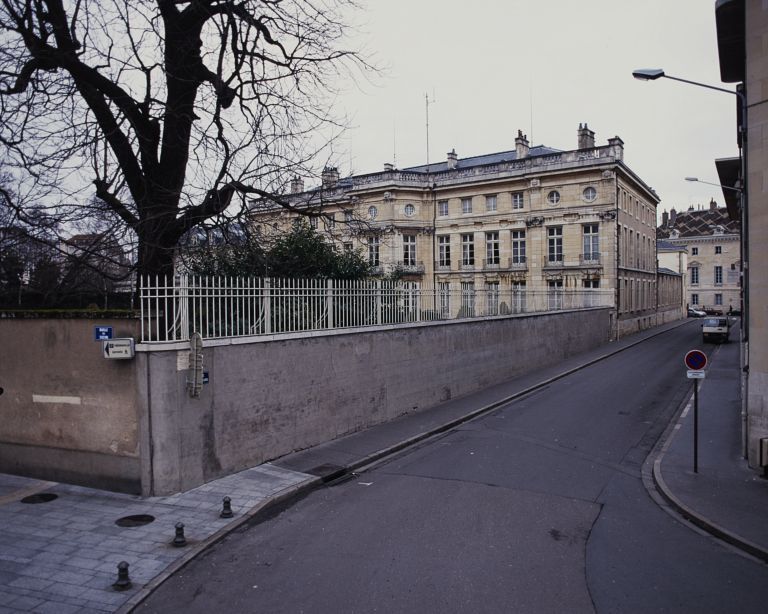 Vue d'ensemble de l'arrière des bâtiments