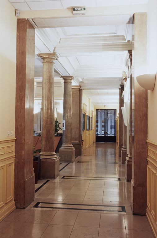 Bureaux de la préfecture, vestibule