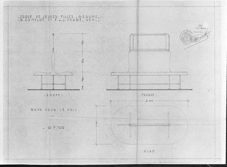 Mobilier : banc pour le hall, plan, coupe, façade, 10/100, R. Camelot, J. et P. Herbé architectes, Paris (Beaune, A. C., M IV § 3 article 2)