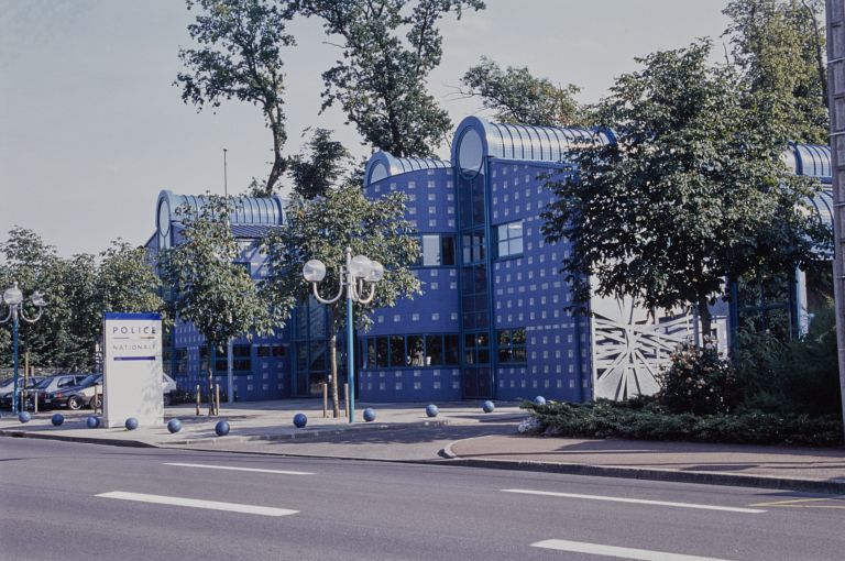 Commissariat de police, hôtel de police