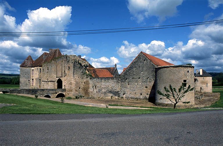 Vue d'ensemble prise du sud-ouest.