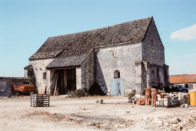 Vue de la chapelle : façade latérale.