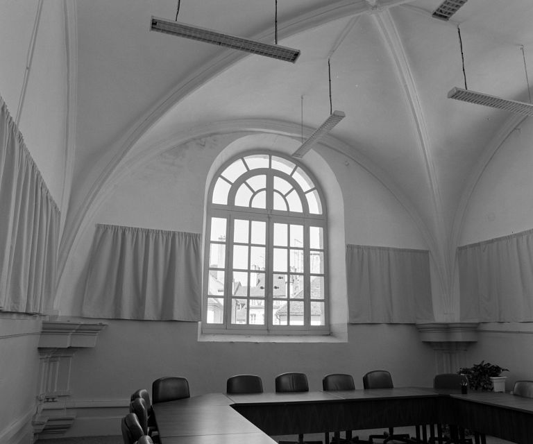 Ancienne église Saint-Etienne, partie haute de la nef, mur antérieur