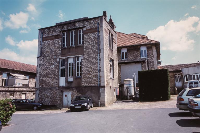 Bâtiment principal, façade postérieure (ancienne cuisine).