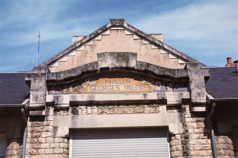 Service d'ophtalmologie (pavillon Georges Valois), détail.