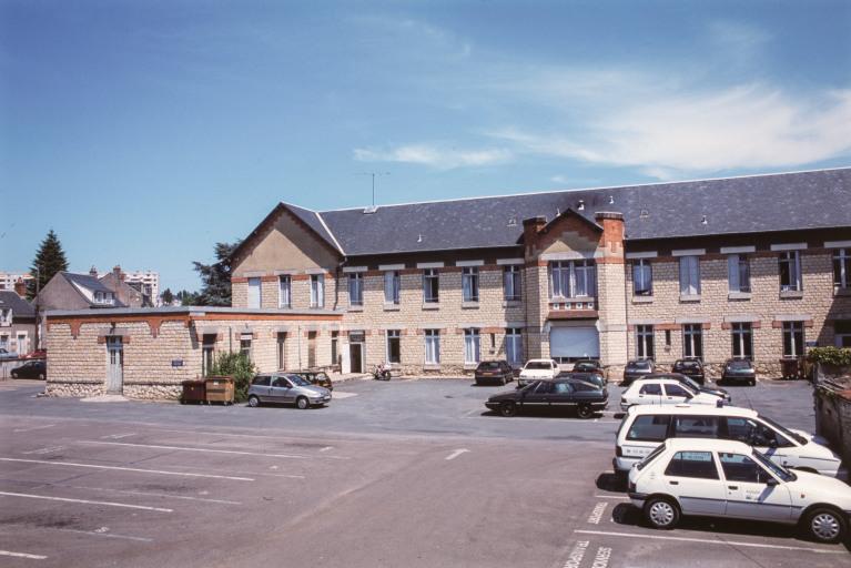 Service pédiatrique, façade.