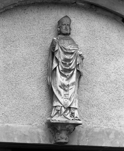 Statue : saint Germain d'Auxerre