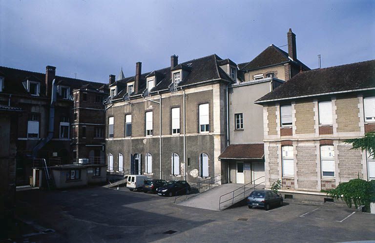 Façade postérieure.